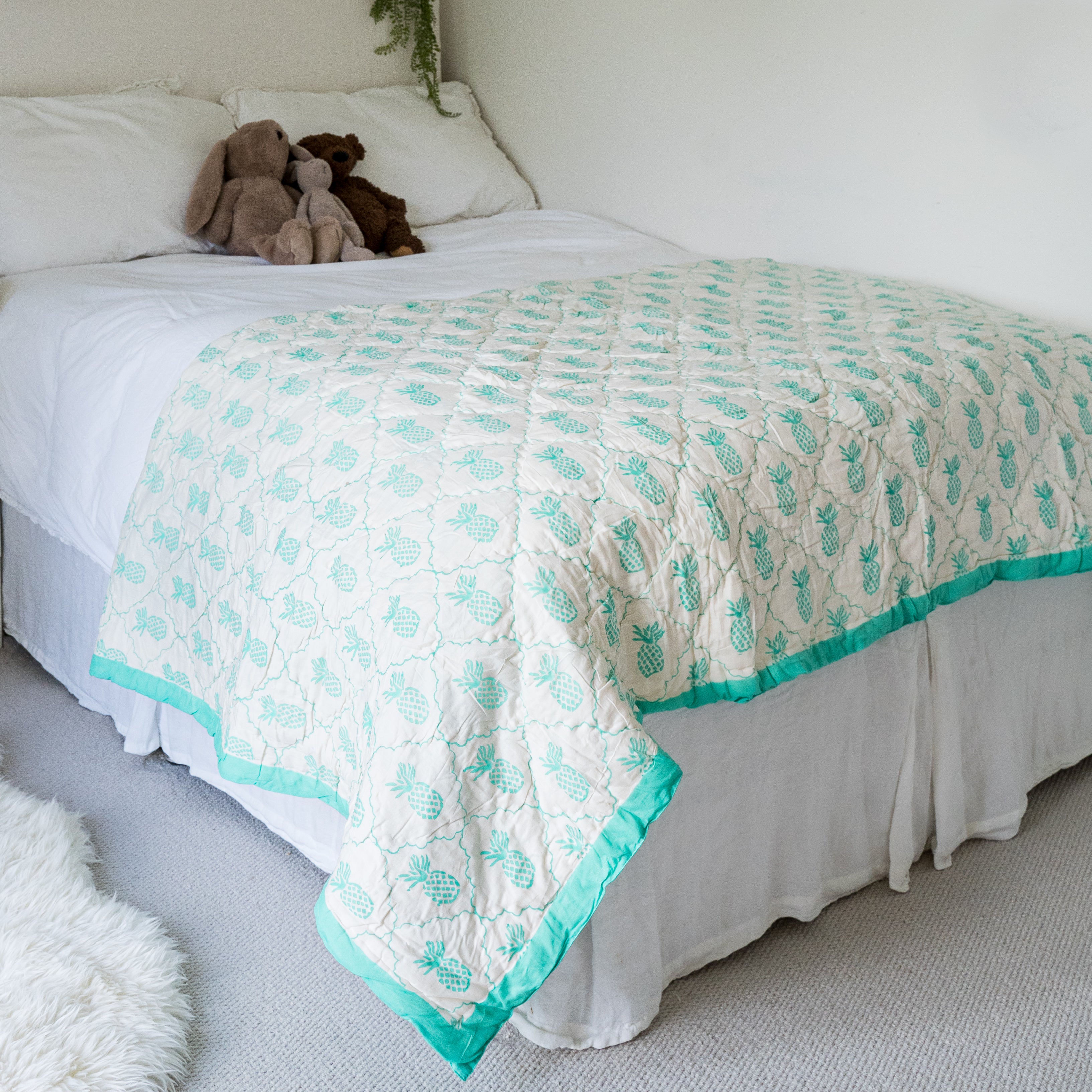 Pineapple Quilt Aqua Green