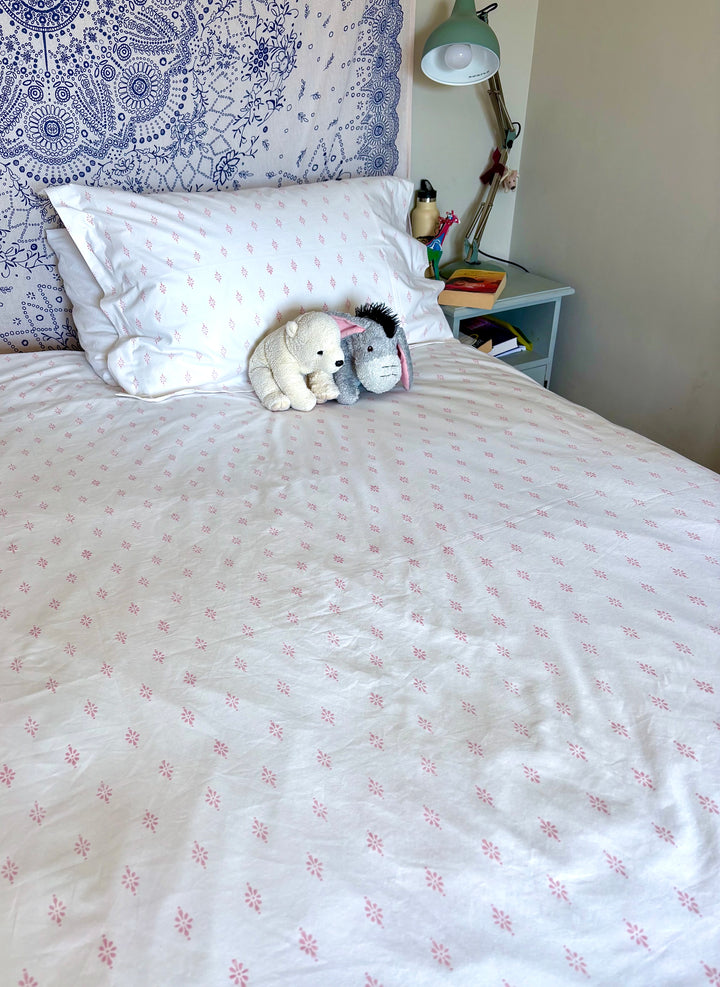 Annie Design Bedding (Vintage Pink)