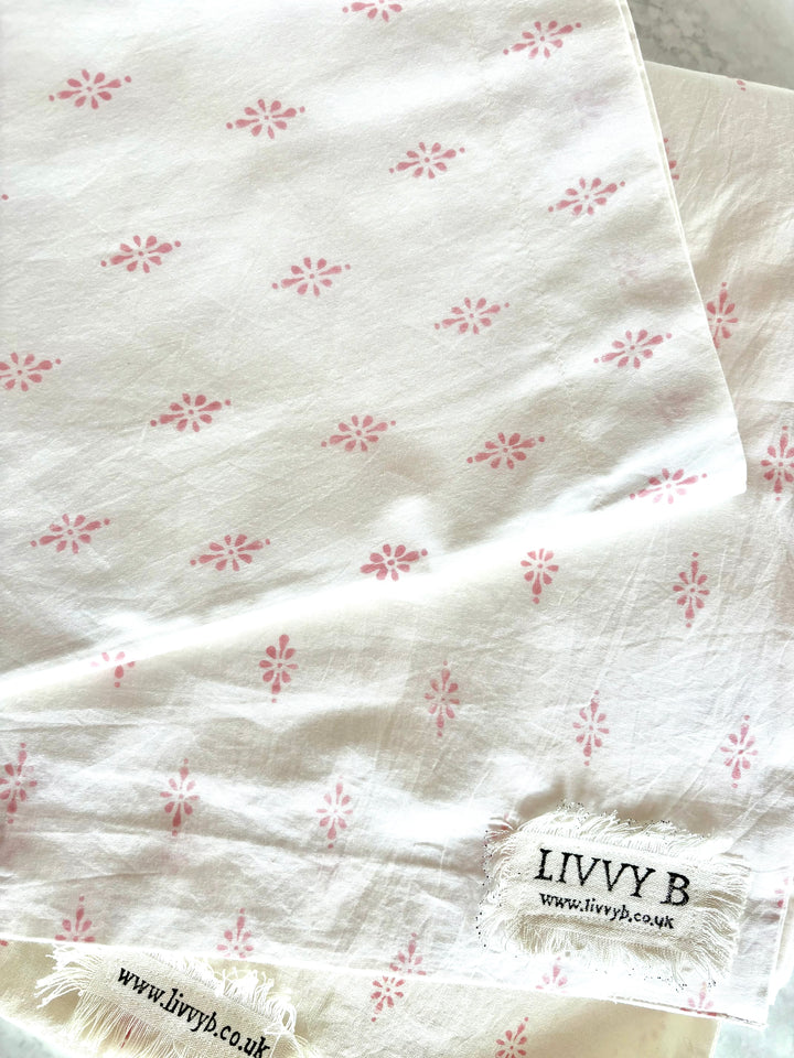 Vintage Pink Annie Design Bedding