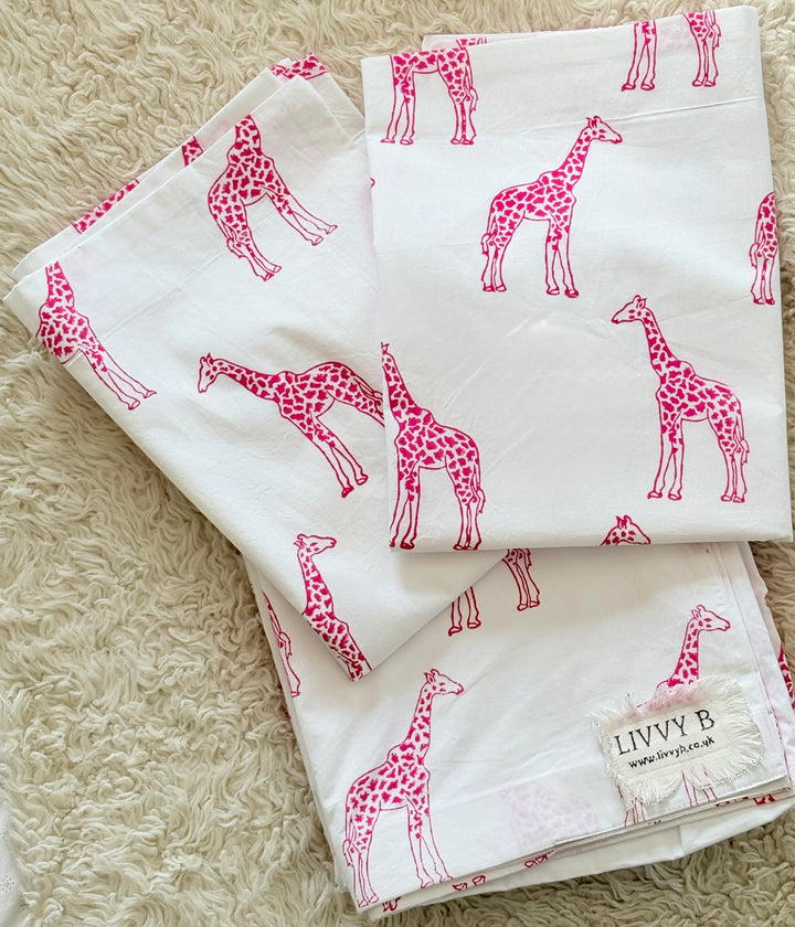 Giraffe Bedding Sets (Pink)