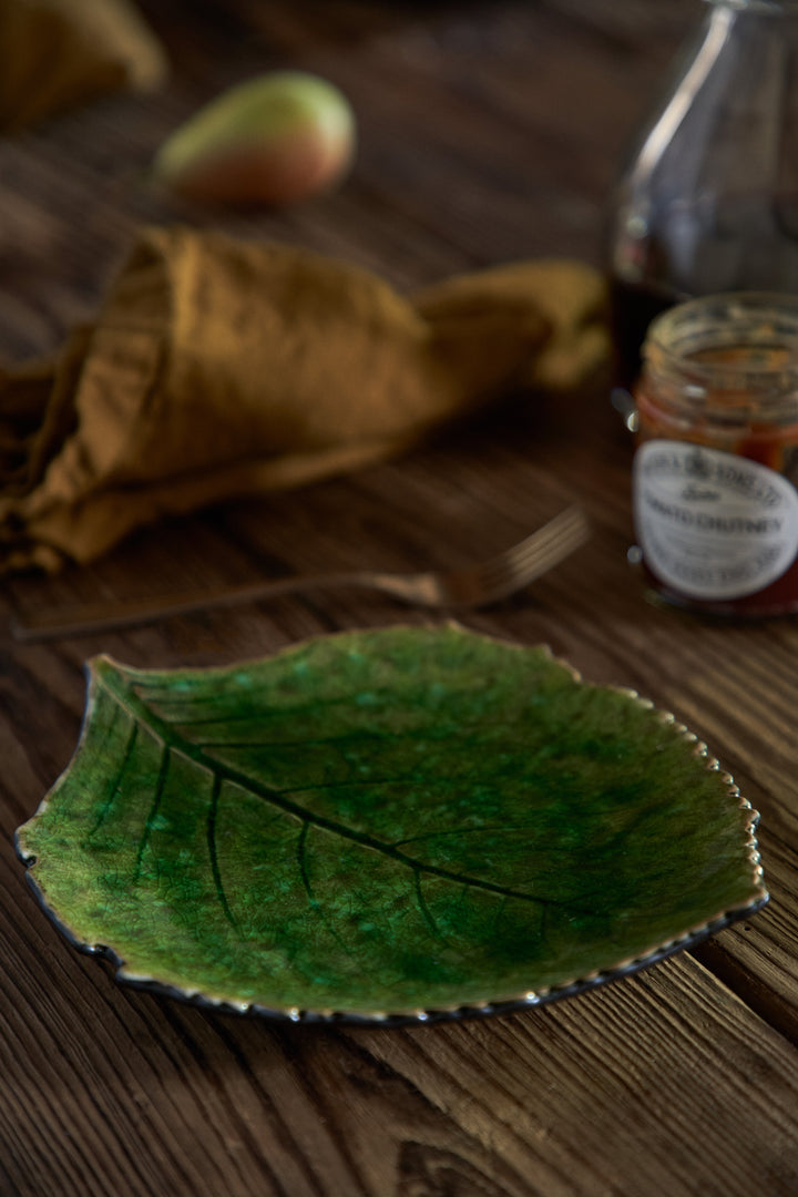 Riviera Tomate Hydrangea Leaf Plate