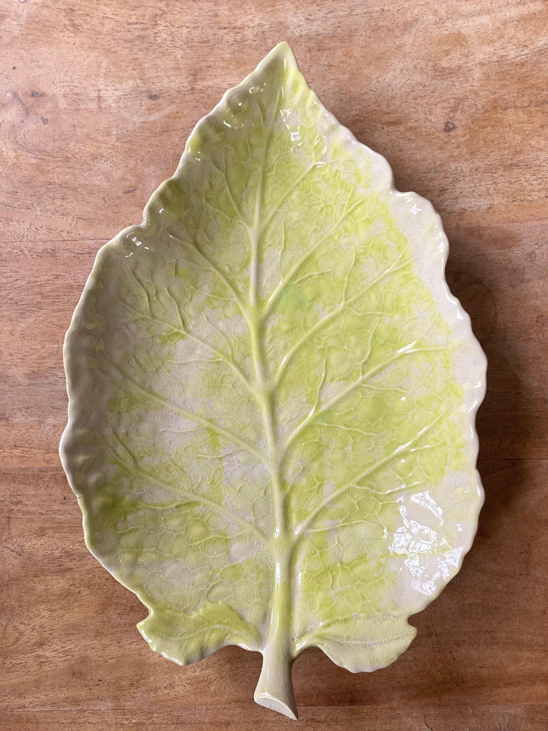Fohlas Vine Leaf Large Dish 47cm