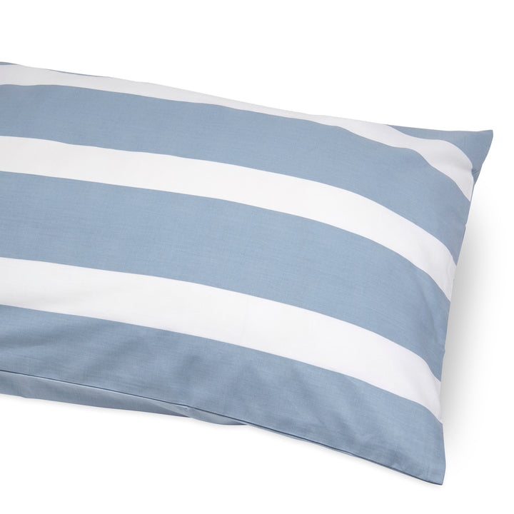 Reversible Thin Striped Bedding Set